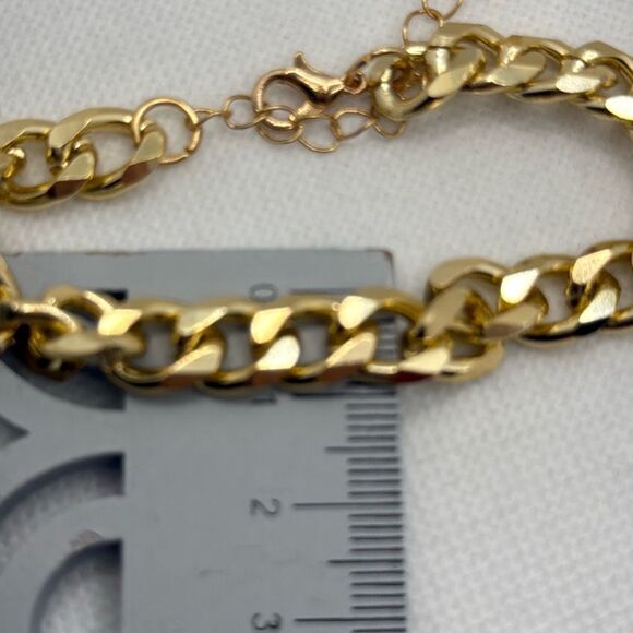Brand New!! Stainless steel cuban chain bracelet - Picture 3 of 3